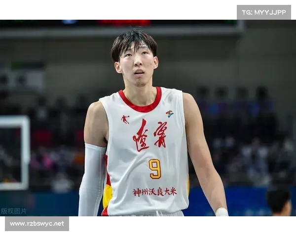 周琦加盟新疆篮球队的关键步骤与背后原因深入解析 周琦加盟新疆篮球队的关键步骤与背后原因深入解析