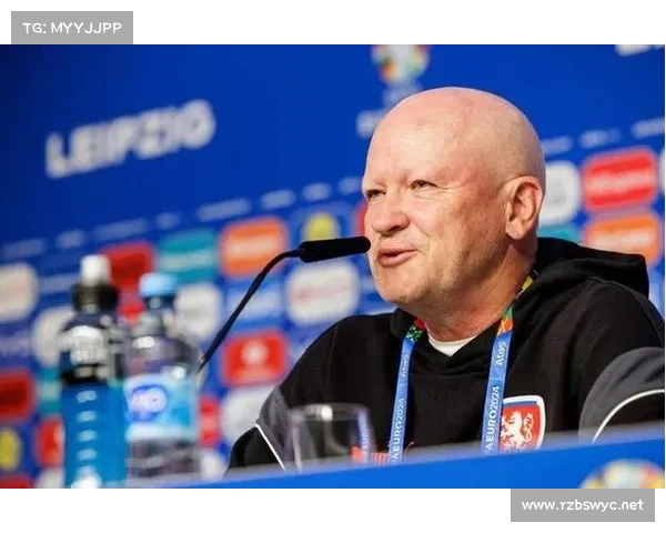 捷克主帅哈谢克失利后深刻反思与心态调整的情感分析