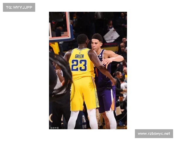 德文·布克引领太阳队再度挺进季后赛 展现强大个人实力与团队协作 德文·布克引领太阳队再度挺进季后赛 展现强大个人实力与团队协作